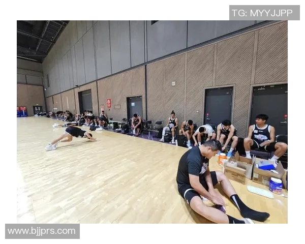 上强度!天津男篮晒训练视频:队内对抗赛 上强度!天津男篮晒训练视频:队内对抗赛