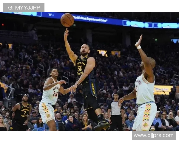 字母缺阵，勇士弃将狂轰32分8助！库里空砍27分6板，巴特勒23+11