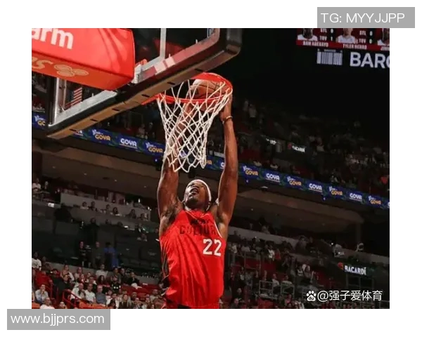 硬汉对决！巴特勒强吃文森特打进2分